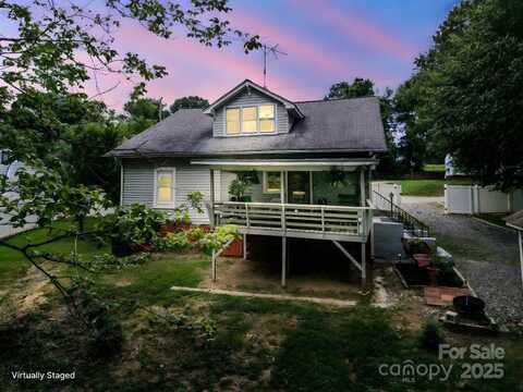 241 4th Avenue North, Taylorsville, NC 28681