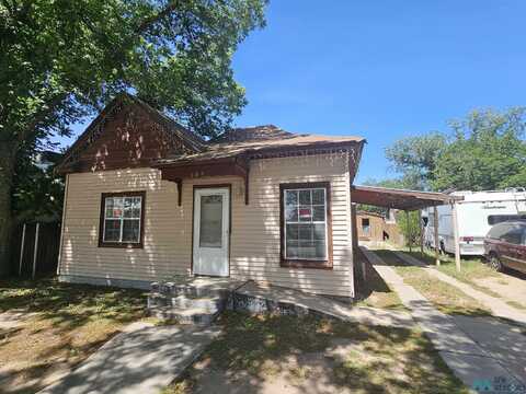609 N Guadalupe Street, Carlsbad, NM 88220