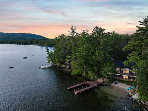 320 Redding Lane, Moultonborough, NH 03254