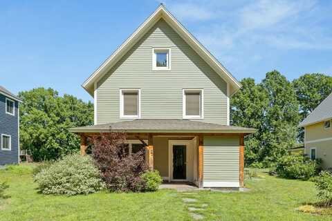 22 Common Way, Charlotte, VT 05445