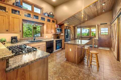 1144 Center Road, Hardwick, VT 05843