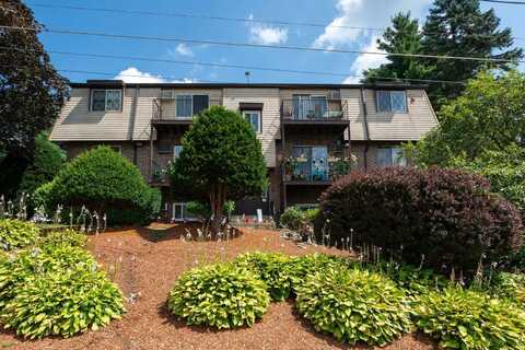 1 Silvestri Circle, Derry, NH 03038