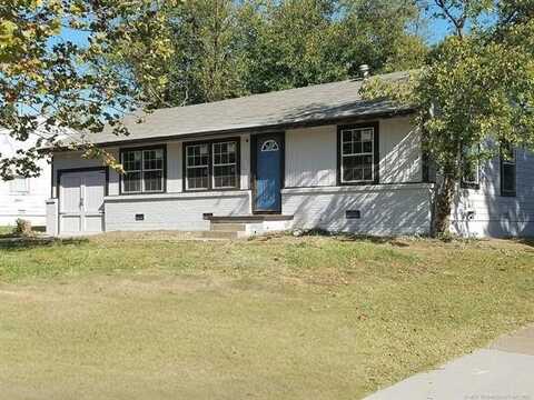 4939 N Trenton Avenue, Tulsa, OK 74126