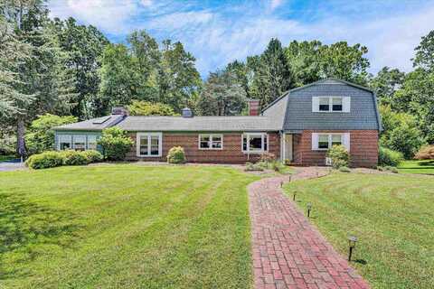 34 RIDGEFIELD Lane, Radford, VA 24141