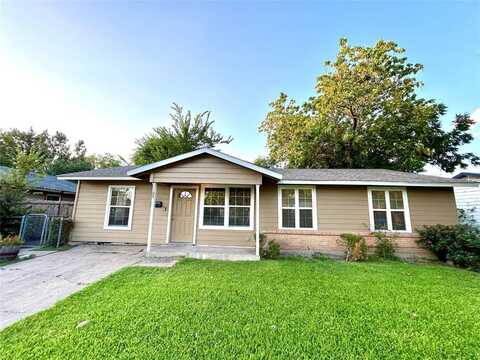 1107 Calle Real, Mesquite, TX 75149