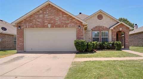 813 Crystal Drive, Burleson, TX 76028