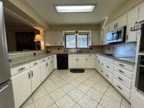 2908 Lakewood Drive, Denton, TX 76207