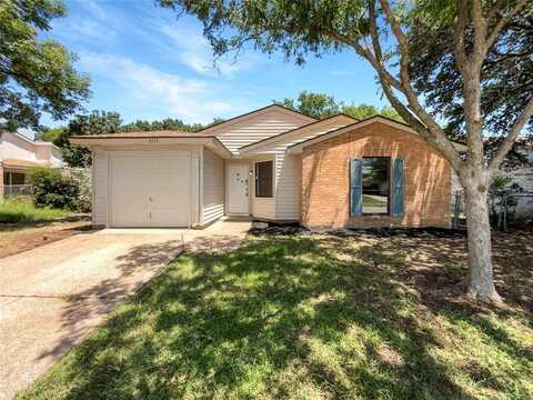 7717 Xavier Drive, Fort Worth, TX 76133