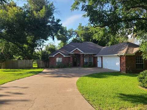 9020 Monticello Drive, Granbury, TX 76049