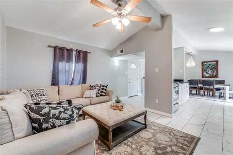 4214 Upland Way, Garland, TX 75042