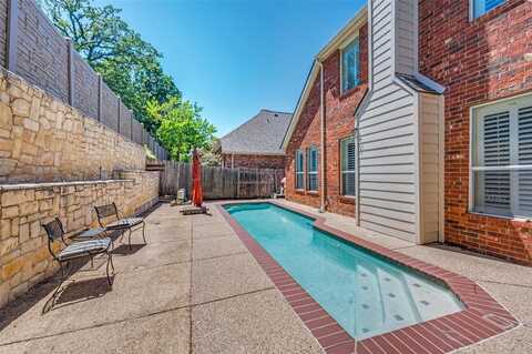 3912 Sovereign Drive, Bedford, TX 76021