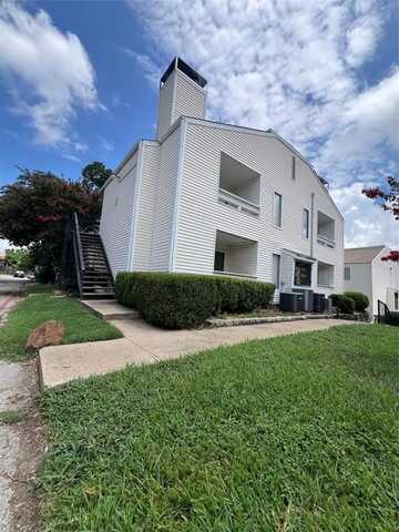 7431 Holly Hill Drive, Dallas, TX 75231