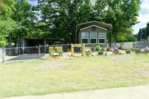 337 Dogwood Street, Yantis, TX 75497