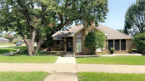 3726 Cromwell Drive, Carrollton, TX 75007