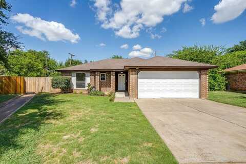 6805 Eagle Rock Drive, Fort Worth, TX 76133