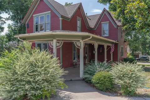 701 S 6th Street, Chickasha, OK 73018