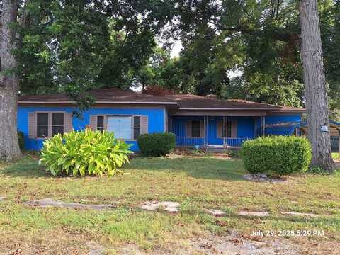 207 2nd St., Tutwiler, MS 38963