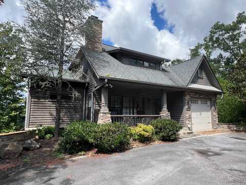 3009 Summit Trails Dr, Sevierville, TN 37862