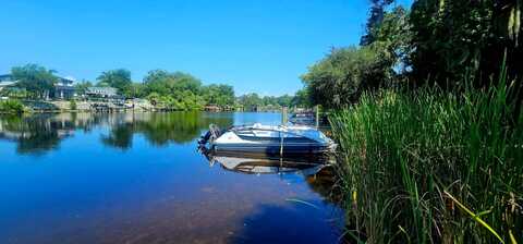8215 Stoner Rd, Riverview, FL 33569