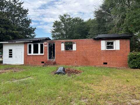 1536 Ingram Cir, Hartsville, SC 29550