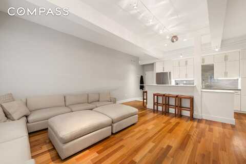 135 West 70th Street, New York, NY 10023