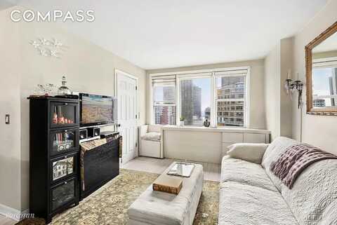 201 East 36th Street, New York, NY 10016