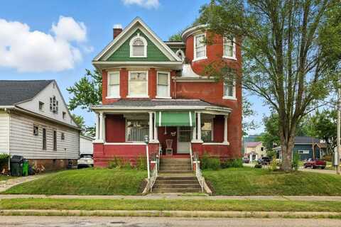 834 N Water St, Uhrichsville, OH 44683