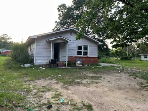 3113 Woodbridge Rd, Florence, SC 29501