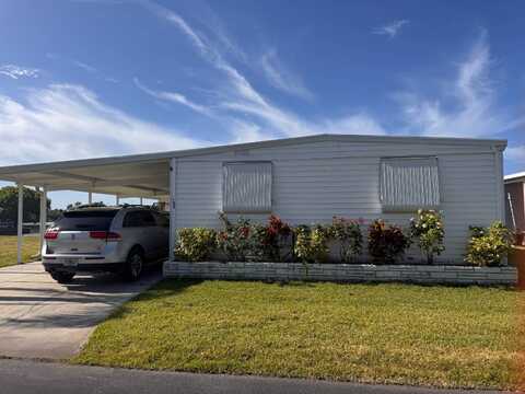 195 Sun Circle, Fort Myers, FL 33905