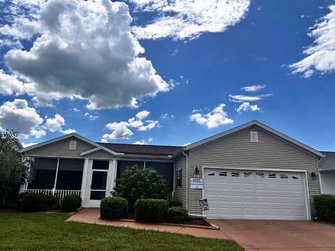 9533 Front Nine Lane, Dade City, FL 33525