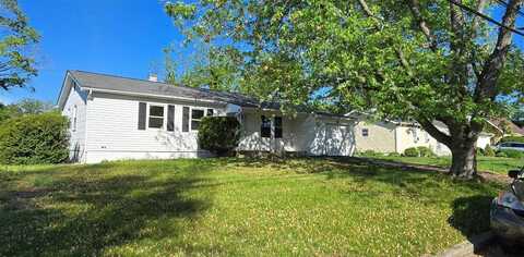 74 Clifton Place, Port Jefferson Station, NY 11776