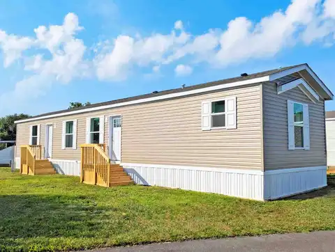 1309 Chateau Circle, Findlay, OH 45840