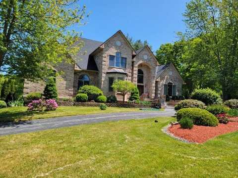 48 Laurie Ln, Swansea, MA 02777