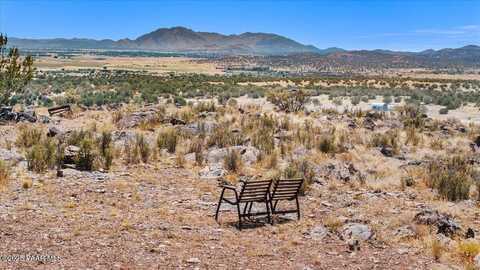 1555 E Great Place, Paulden, AZ 86334