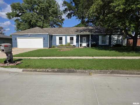 9 Blackberry Run Avenue, Centralia, IL 62801