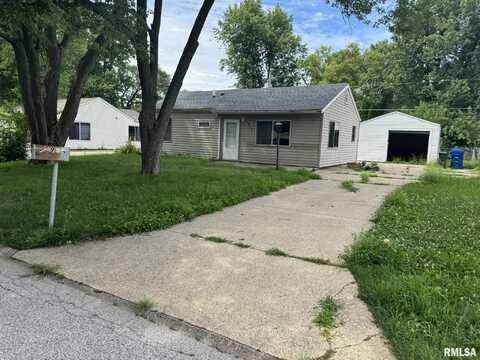 2914 W 67TH Street, Davenport, IA 52806