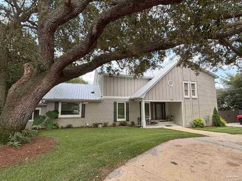 68 Shoreline Dr, Gulf Breeze, FL 32561