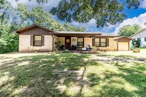 1416 E Park Ave, PALESTINE, TX 75801
