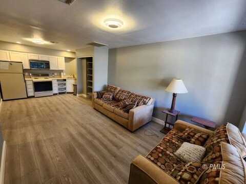 1081 Tower Butte Rd, Greenehaven, AZ 86040