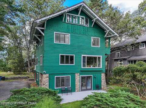 119 Falls Drive, Buck Hill Falls, PA 18323