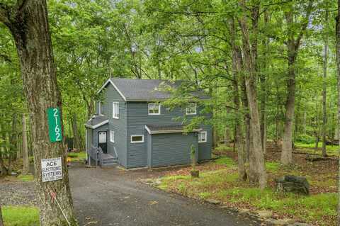 2162 Glasgow Drive, Bushkill, PA 18324