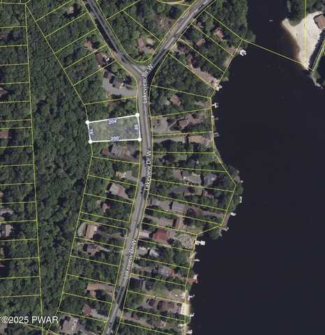 1526 Lakeview Drive W, Lake Ariel, PA 18436