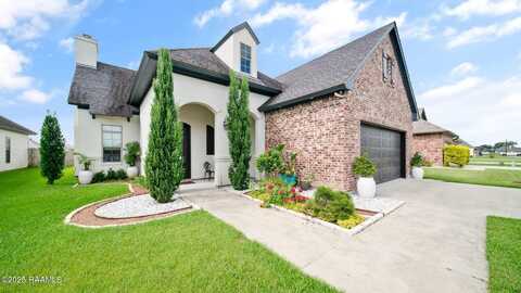 204 Sleepy Brook Road, Lafayette, LA 70508