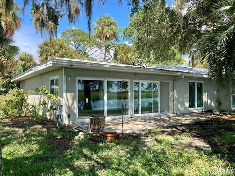 11544 W Bayshore Drive, Crystal River, FL 34429
