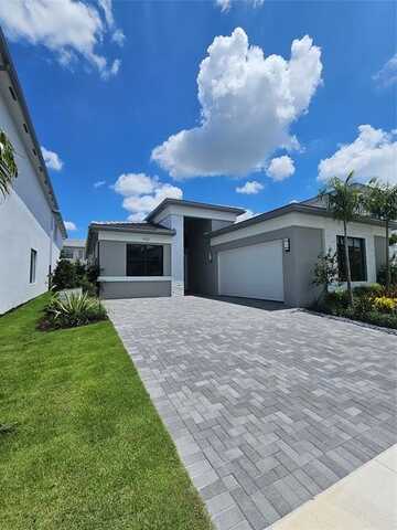 9421 Tulip Leaf Ct, Boca Raton, FL 33434