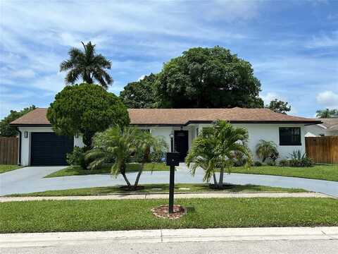 6563 Sleepy Willow Way, Delray Beach, FL 33484