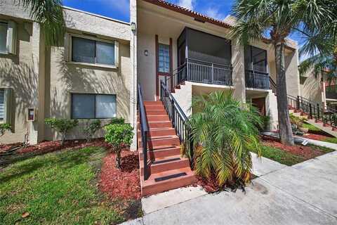 412 Lakeview Dr, Weston, FL 33326