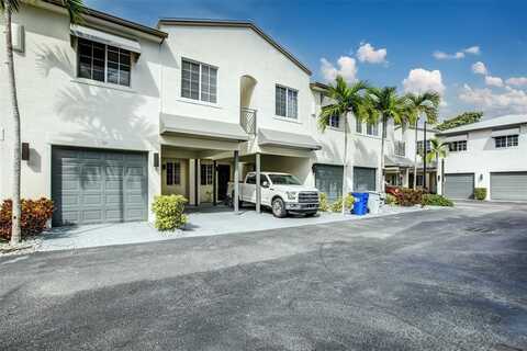 131 SE 7th Way, Pompano Beach, FL 33060
