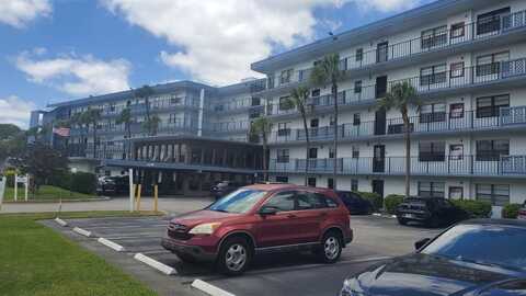 9235 SW 8th St, Boca Raton, FL 33428