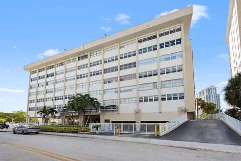 111 Golden Isles Dr, Hallandale Beach, FL 33009